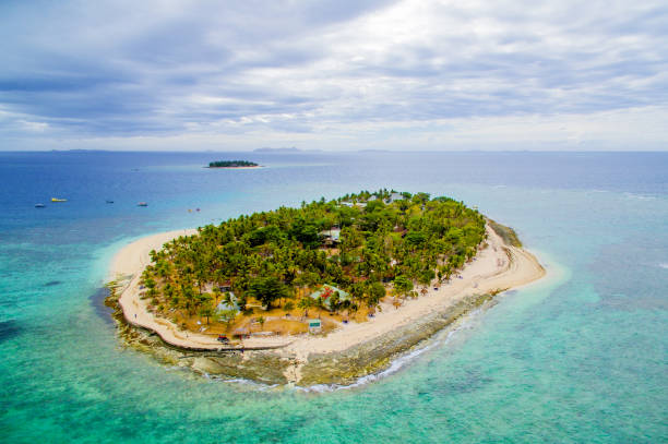 istock Treasure Island, Fiji 910798530