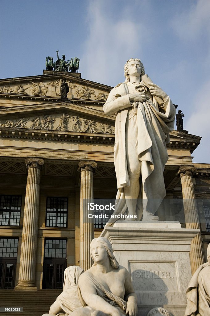 Edificio histórico en Berlín, Alemania - Foto de stock de Platz der Akademie libre de derechos