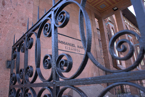 istock I.Kanta's tomb. Kaliningrad. Russia 91080179