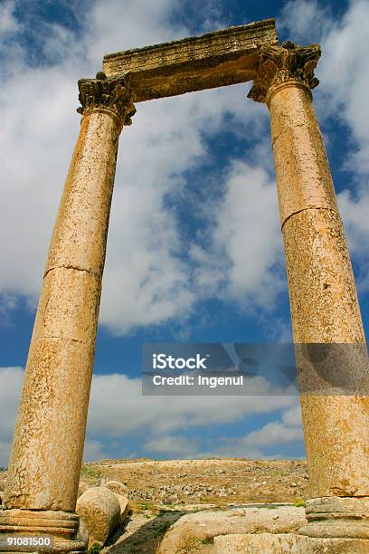 Jerash Säulen Stockfoto und mehr Bilder von Gerasa - Gerasa, Alte Geschichte, Antiker Gegenstand