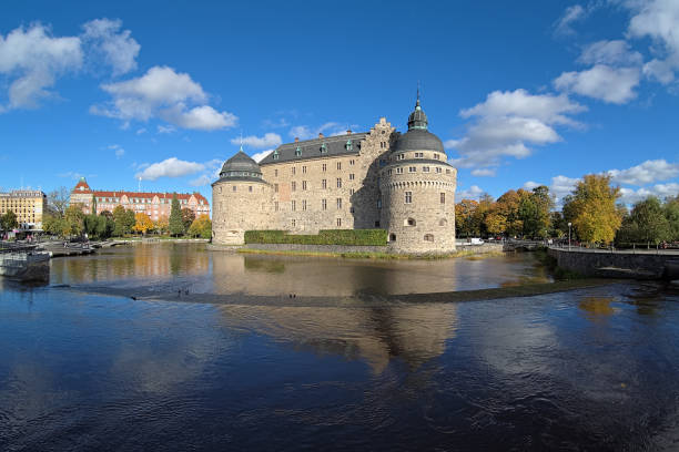 panoramautsikt över örebro slott, sverige - örebro bildbanksfoton och bilder