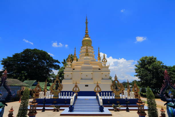 istock wat rong sua ten 910829178