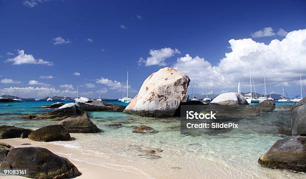 Playa De Granito Foto de stock y más banco de imágenes de Acantilado - Acantilado, Actividades recreativas, Agua