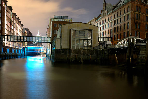 istock Hamburg old Speicherstadt-Architecture 91083188