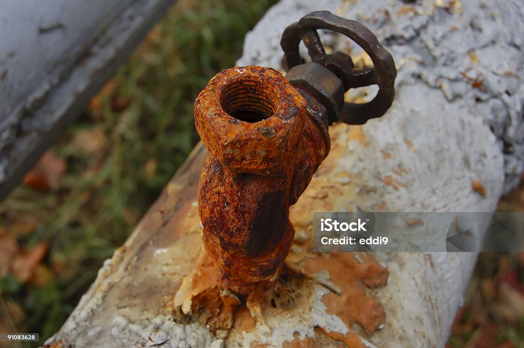 rusty Válvula de tuberías - Foto de stock de Abandonado libre de derechos