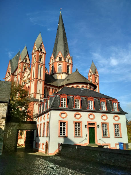 istock Panoramic view to Lahn and Limburg Cathedral 910847676