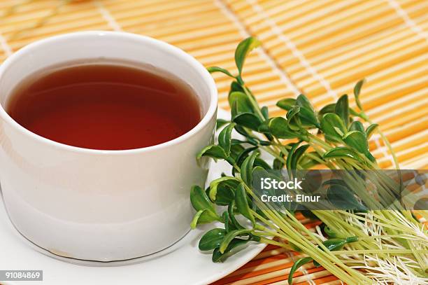 おいしい紅茶とハーブにオレンジのマット - アロマテラピーのストックフォトや画像を多数ご用意 - アロマテラピー, オーガニック, カップ
