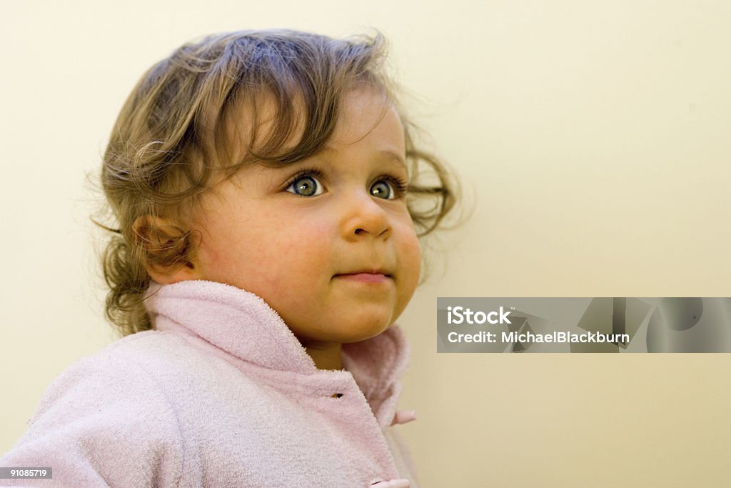 Personnes-enfants regarder à distance - Photo de Bébé libre de droits