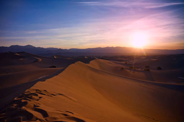 istock Sunset in Sahara Desert 910862738