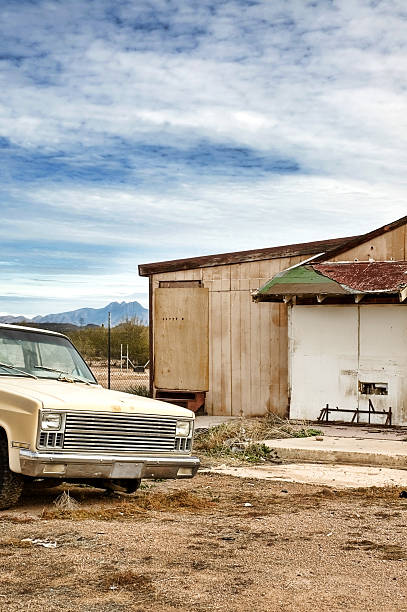 istock Abandoned House And Truck 91086279
