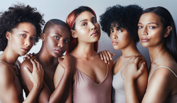 istock Beautiful things happen when women stand together 910864948