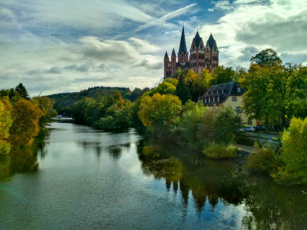 istock Panoramic view to Lahn and Limburg Cathedral 910870858