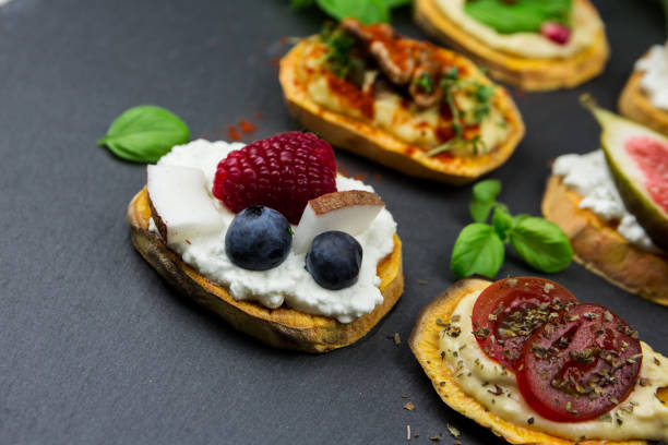 istock Sweet and savory sweet potato toasts 910872198