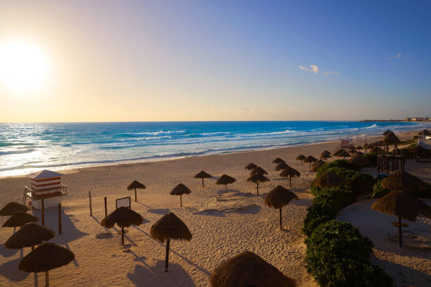 istock Cancun sunrise at Delfines Beach Mexico 910911984