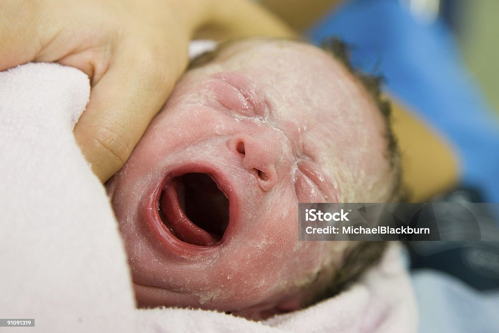 Bebé-apenas nascido e choro - Royalty-free Bebé Foto de stock