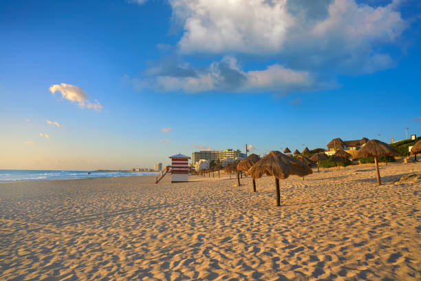 istock Cancun sunrise at Delfines Beach Mexico 910918520