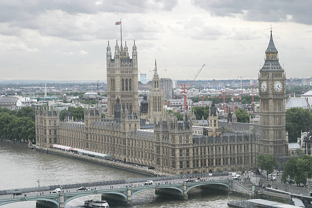 istock Big Ben and Westminster on the Thames 91091878