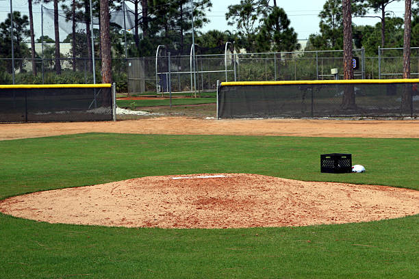 spring training - pitchers mound baseball spring training florida foto e immagini stock