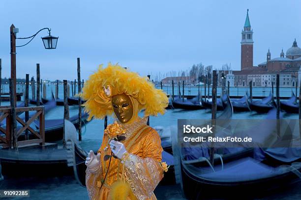 Kobieta Maski Na Karnawał W Wenecji - zdjęcia stockowe i więcej obrazów Brzask - Brzask, Canal Grande - Wenecja, Czapka