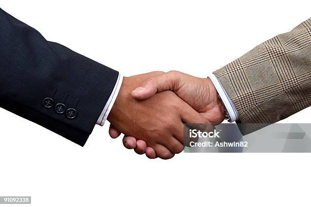 Business Handshake Mit Clipping Path Stockfoto und mehr Bilder von Abmachung - Abmachung, Anzug, Berufliche Partnerschaft