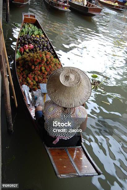 Photo libre de droit de Thai Marché Flottant banque d'images et plus d'images libres de droit de Adulte - Adulte, Asiatique de l'Est et du Sud-Est, Asie