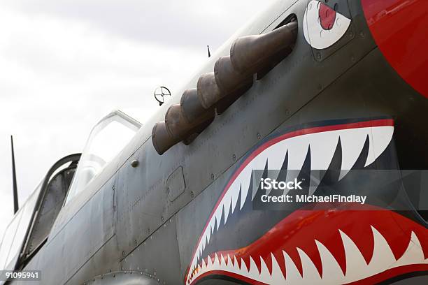 Caccia Aereo Della Seconda Guerra Mondiale - Fotografie stock e altre immagini di A mezz'aria - A mezz'aria, Aereo militare, Aeroplano