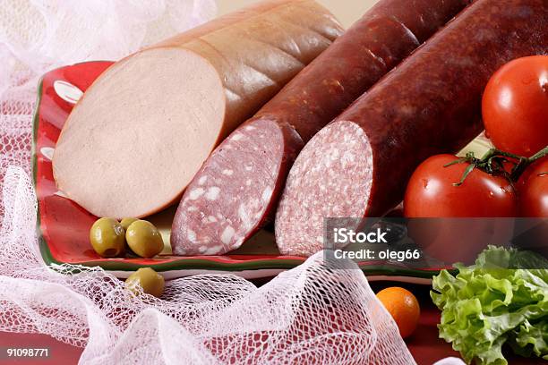 Salchicha Foto de stock y más banco de imágenes de Alimento - Alimento, Aspiraciones, Ayuda