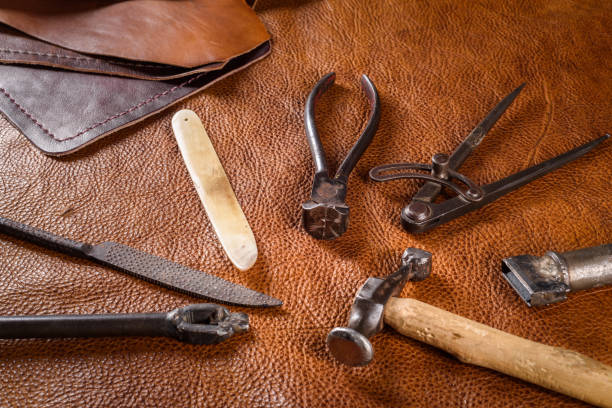 Old Tools For Leather Goods Manufacture Stock Photo - Download Image Now -  Craft, Hammer, Horizontal - iStock