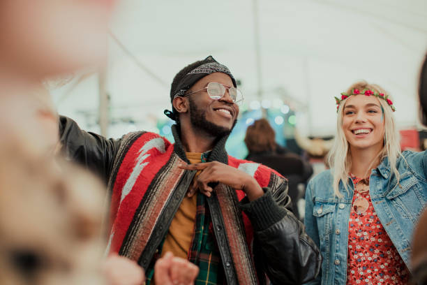istock Dancing at a Music Festival 911015186