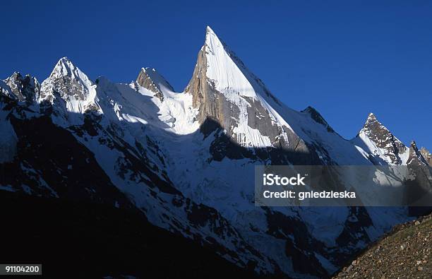 Laila W Karakoram - zdjęcia stockowe i więcej obrazów Lodowiec - Lodowiec, Szczyt górski, Alpinizm