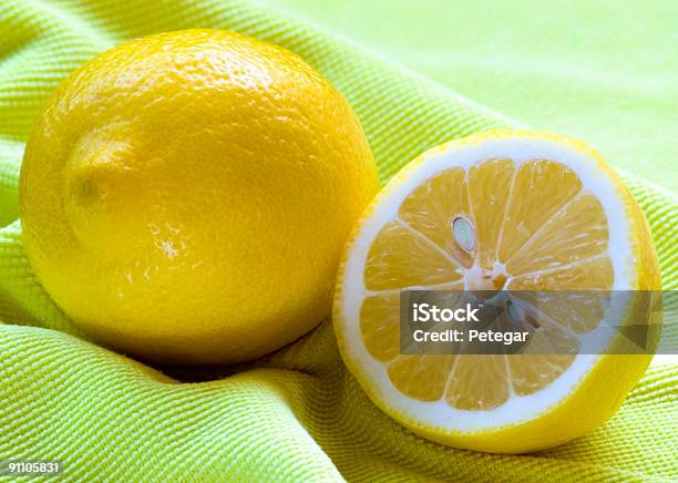 レモンズ - かんきつ類のストックフォトや画像を多数ご用意 - かんきつ類, みずみずしい, カラー画像