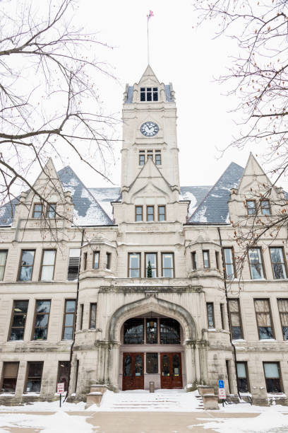 istock Jasper County Courthouse in Rensselaer, Indiana 911065740