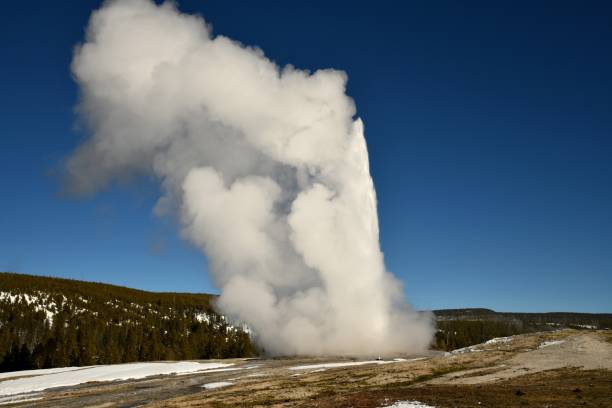 istock Old Faithful Geyser Basin 911101954