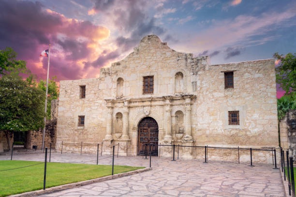 istock The Alamo, San Antonio, TX 911128310