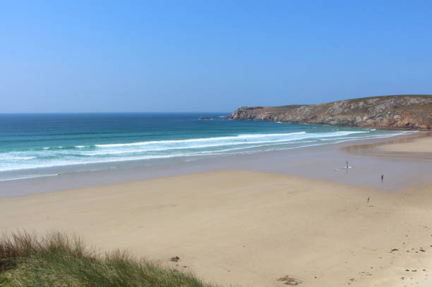 istock Bay of Trepasses in Plogoff 911149852