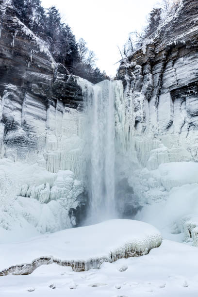 istock Taughannock Falls State Park in winter 911166338