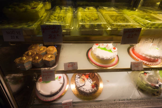 istock Cake store in night time 911166386