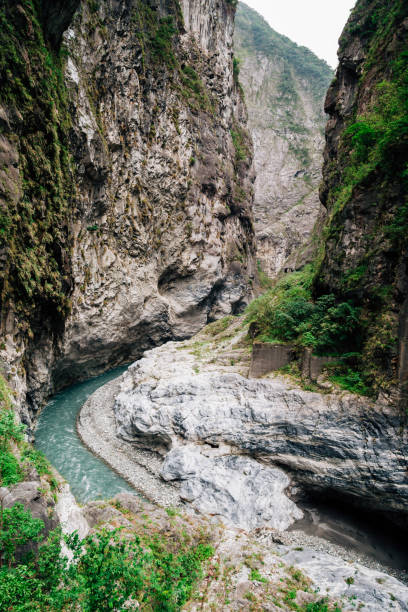 istock River and mountain in Taroko National Park, Taiwan 911177842