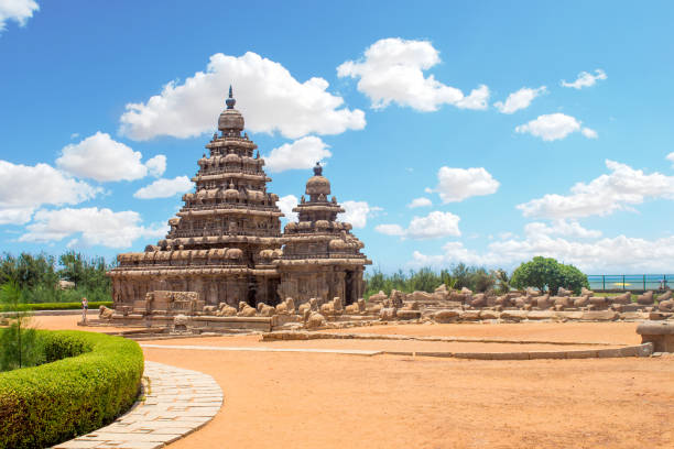 istock Shore temple at Mahabalipuram, Tamil Nadu, India 911255674