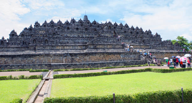istock Indonesia. Semarang. The Borobudur Temple. 911255718