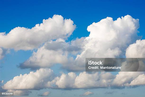 雲模様 6 Cumulus 雲 - ふわふわのストックフォトや画像を多数ご用意 - ふわふわ, まぶしい, やわらか