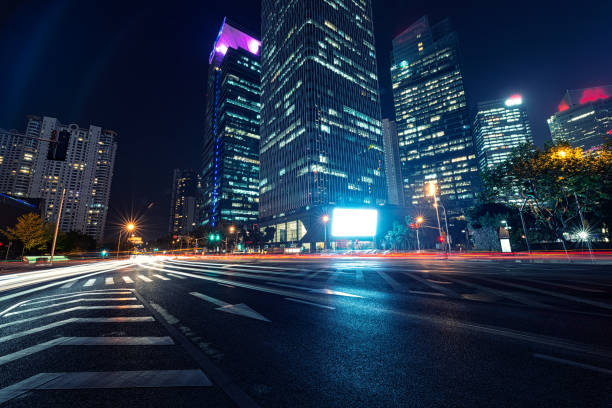 istock The urban traffic 911306000