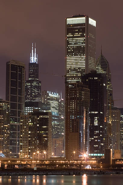 lakefront i centrum chicago - equitable building zdjęcia i obrazy z banku zdjęć
