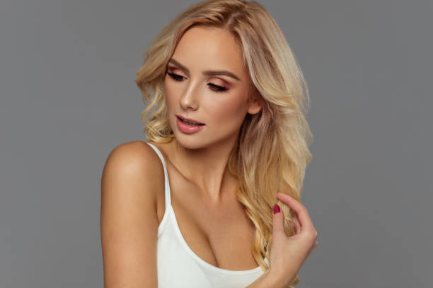 istock Beautiful blond woman 911326712