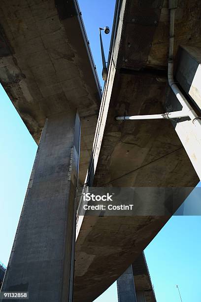 Highway Toma Desde Abajo Foto de stock y más banco de imágenes de Abstracto - Abstracto, Aire libre, Arquitectura