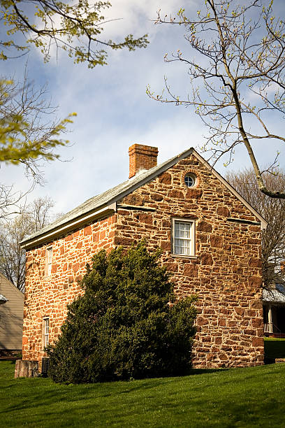 istock Historic Farm House 91132895