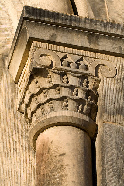 старый корпус на здание - sepia toned rome stability column стоковы�е фото и изображения