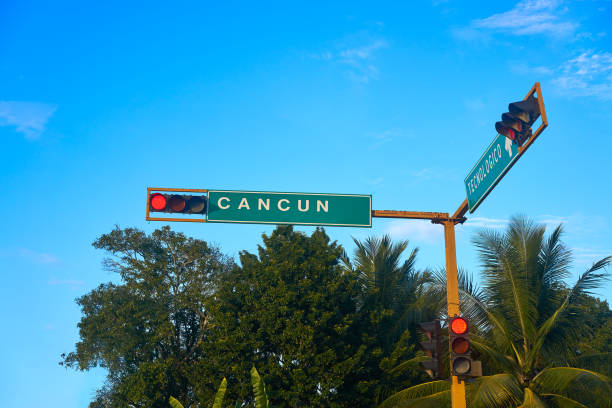 istock Cancun road sign in Riviera Maya 911475140