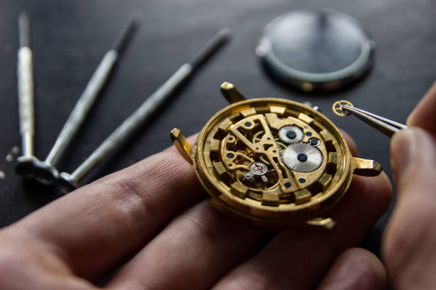istock Process of installing a part on a mechanical watch, watch repair 911497914