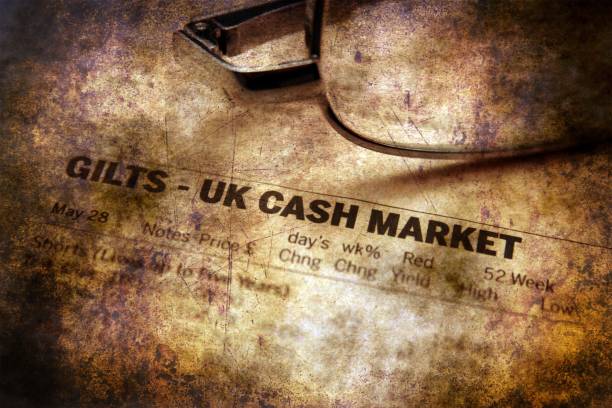 istock Cash market grunge concept 911513688